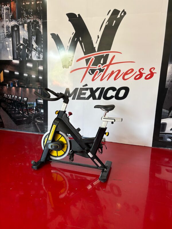 bicicleta-spinning-matrix-livestrong-wfitnessmexico